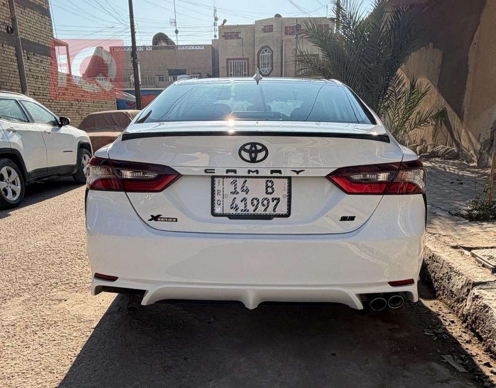 تۆیۆتا کامری